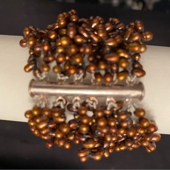 12 Stand Chocolate Seed Pearl Bracelet - Picture 2 of 5